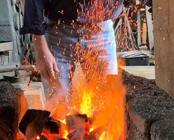淺野鍛冶屋 侍ナイフ作り体験