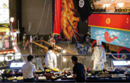 お祭り会館でディナーパーティー